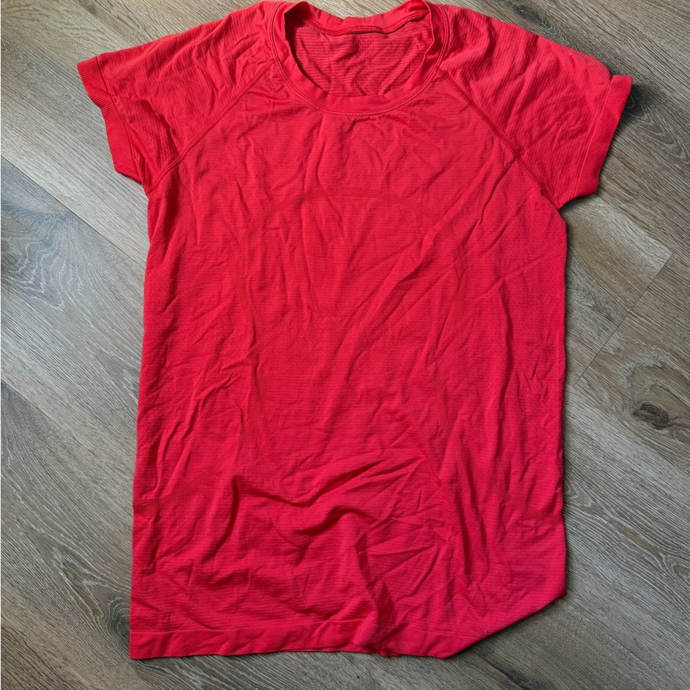 Lululemon Swiftly Tee Red